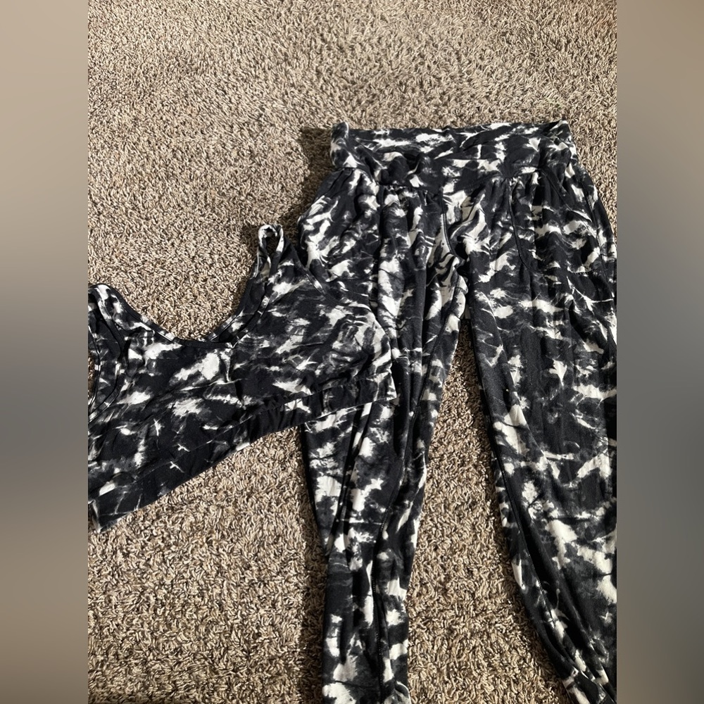 PLUS SIZE WORKOUT SET